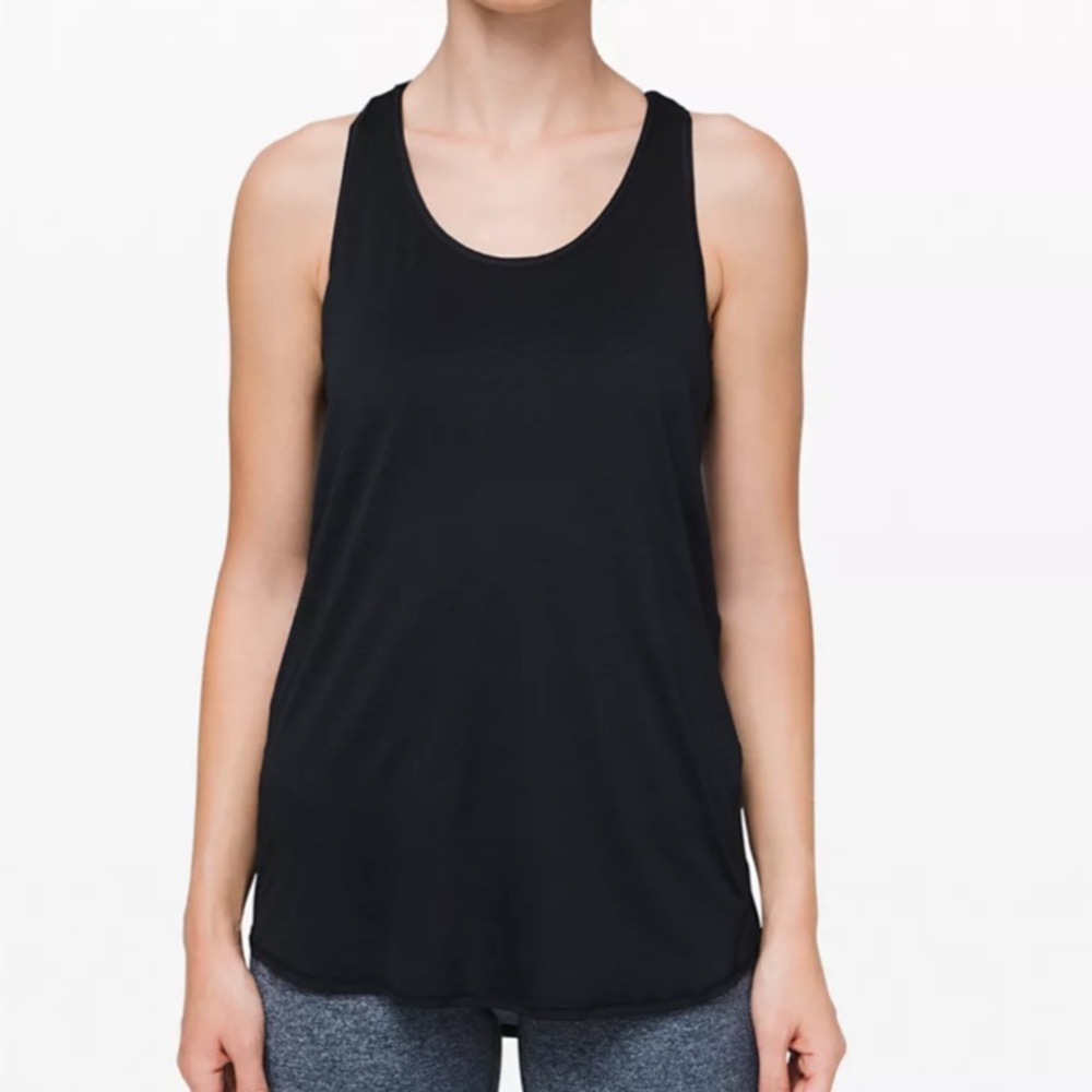 Lululemon Size 4 Essential Black Tank Pleated